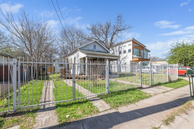 exterior space featuring a yard