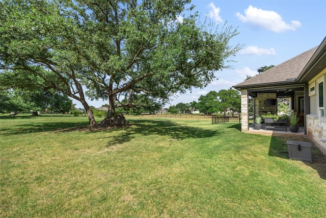 view of yard featuring a patio area and an outdoor hangout area