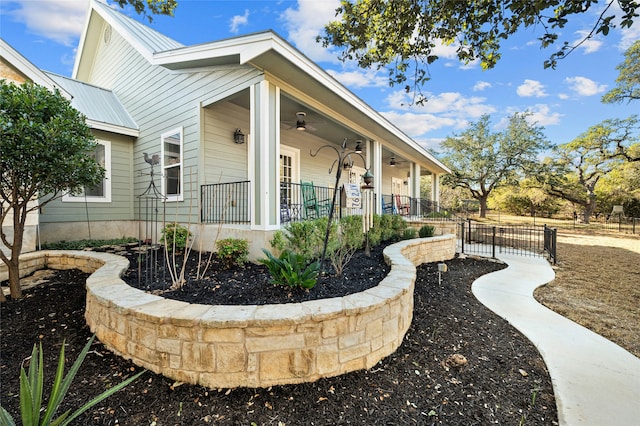 exterior space featuring a porch