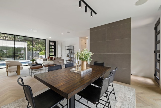 3305 Thousand Oaks Cv, Austin, TX 78746 - dining space featuring baseboards and recessed lighting