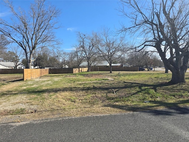 305 Lexington Rd, Elgin, TX 78621 - photo 13