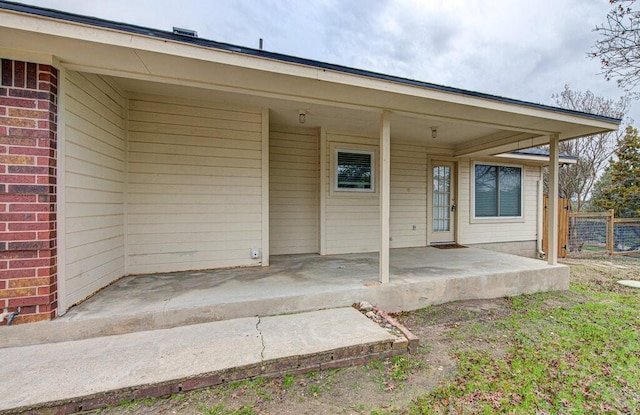 view of entrance to property