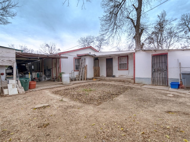 view of front of property