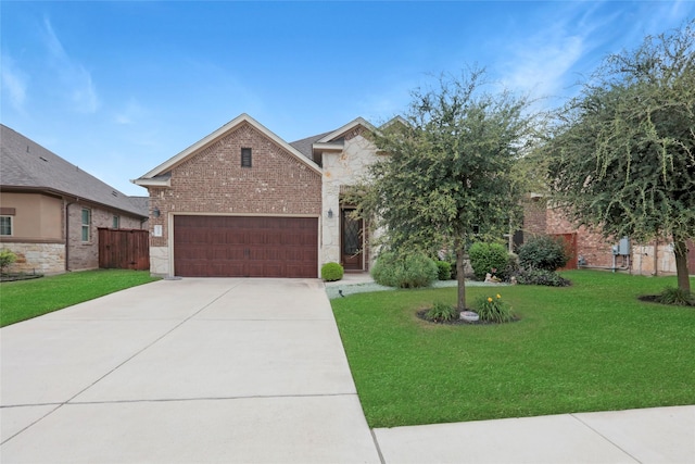 view of front facade with a front yard