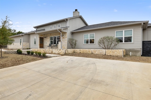 view of front of property with a patio area