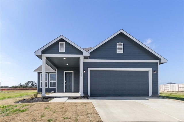 view of front facade featuring a garage