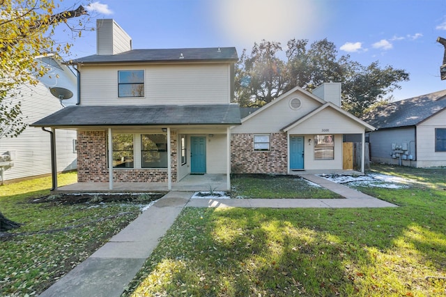 view of front of house featuring a front yard