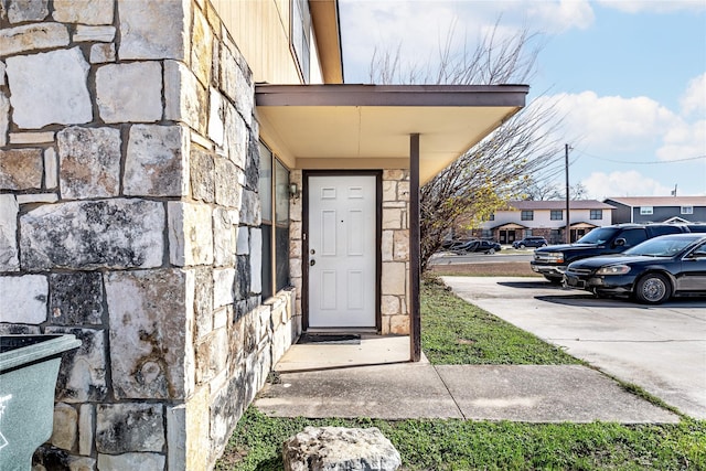 view of property entrance