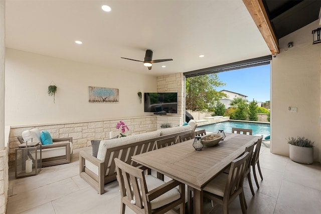 view of patio featuring ceiling fan and outdoor lounge area