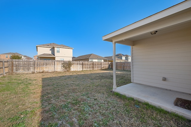 view of yard featuring a patio