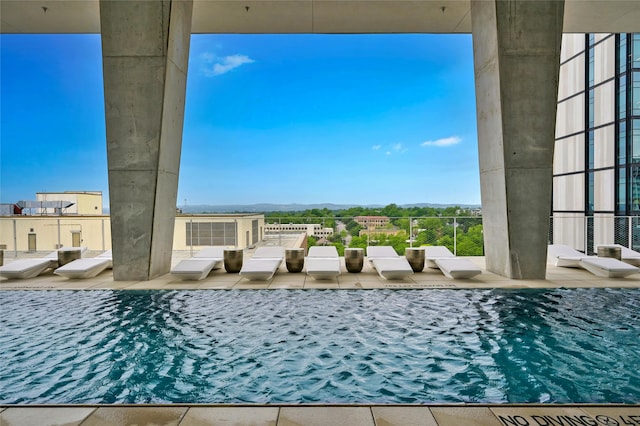 view of swimming pool