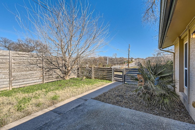 Listing photo 3 for 4408 Scottsdale Rd, Austin TX 78721