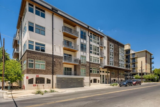 908 Nueces St Unit 37, Austin, TX 78701 - view of apartment building / complex