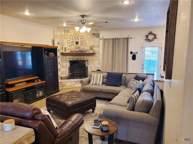 living room featuring crown molding and ceiling fan