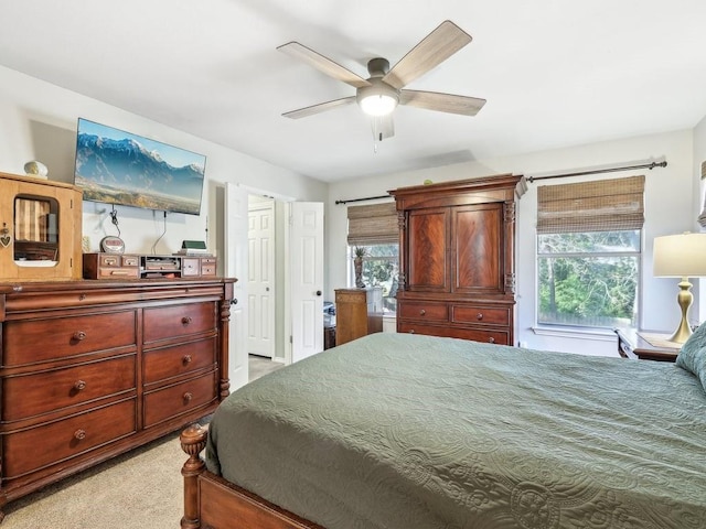 bedroom with ceiling fan