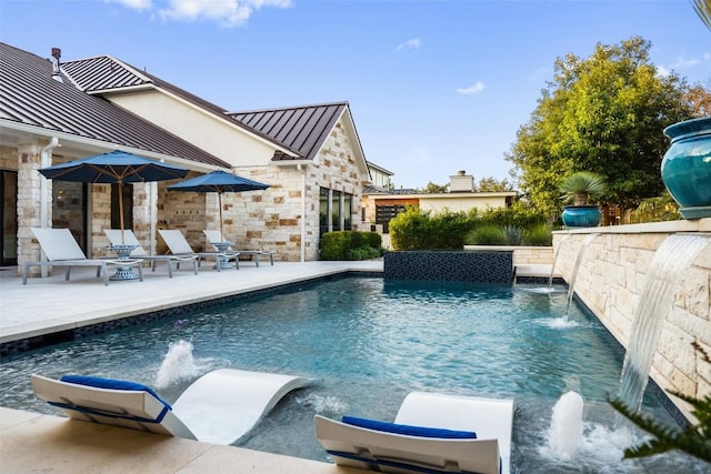 107 Bisset Ct, Austin, TX 78738 - outdoor pool featuring a patio area