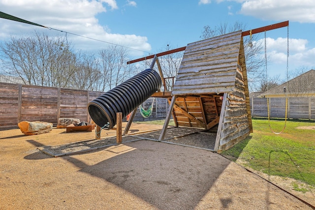 surrounding community with a playground