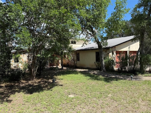 212 Comanche Cp, Kyle, TX 78640 - view of grassy yard
