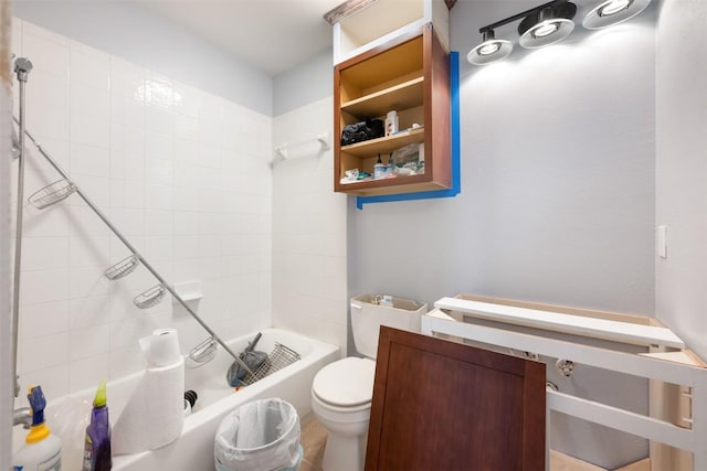 1016 Flanagan Dr, Leander, TX 78641 - full bathroom featuring shower / tub combination and toilet