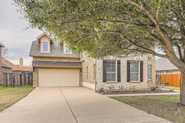 view of front facade featuring a garage