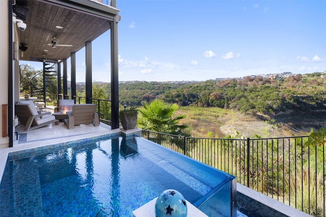 view of swimming pool