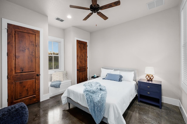 bedroom with ceiling fan