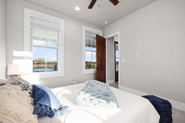 bedroom with ceiling fan