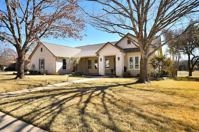 view of front facade with a front lawn