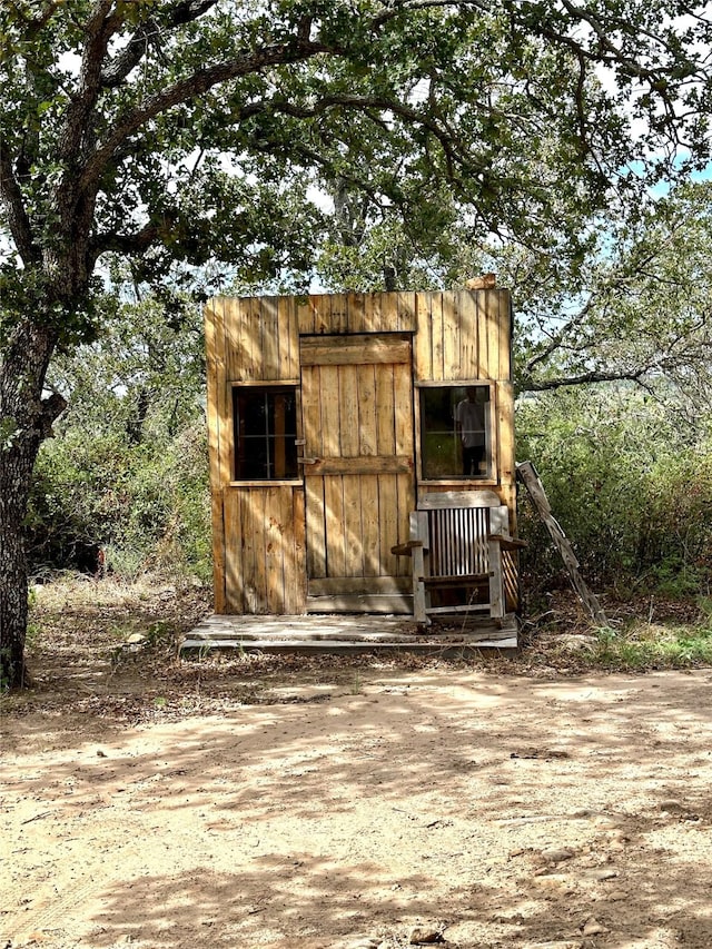 view of outdoor structure