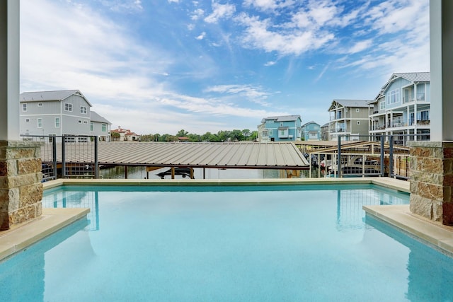 view of swimming pool