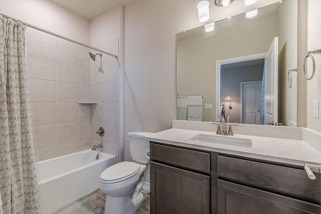 404 Eagle Dr, San Marcos, TX 78666 - bathroom featuring shower / tub combo with curtain and vanity