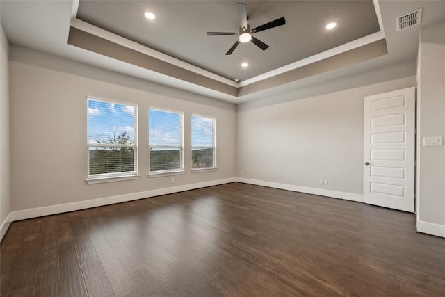 5801 Davenport Divide Rd, Austin, TX 78738 - empty room with a tray ceiling, baseboards, ceiling fan, dark wood-type flooring, and recessed lighting