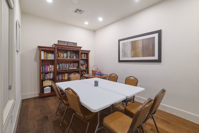 104 Bella Toscana Ave Unit 2211, Lakeway, TX 78734 - dining room featuring dark wood-style floors and recessed lighting