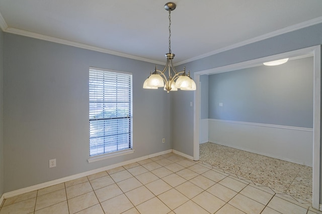 spare room featuring crown molding, light tile patterned floors, baseboards, and a chandelier