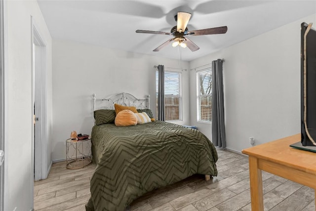 bedroom featuring ceiling fan