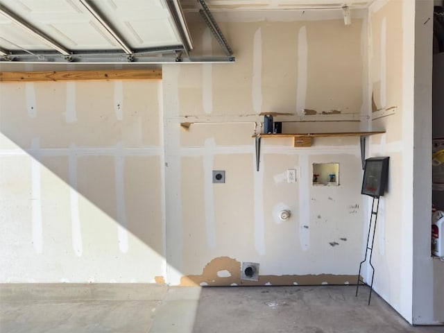 512 Mitchell Dr, Hutto, TX 78634 - view of garage