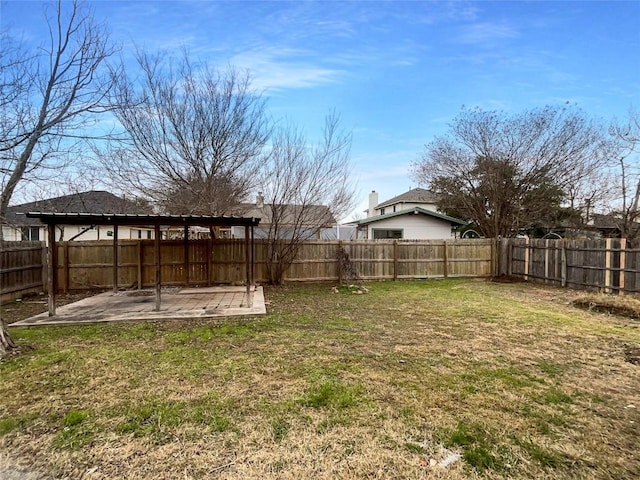 view of yard with a patio area