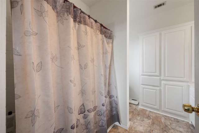 15101 Foy Dr, Austin, TX 78734 - bathroom featuring curtained shower
