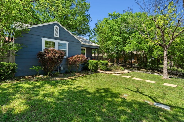 2108 Glendale Pl, Austin, TX 78704 - view of yard