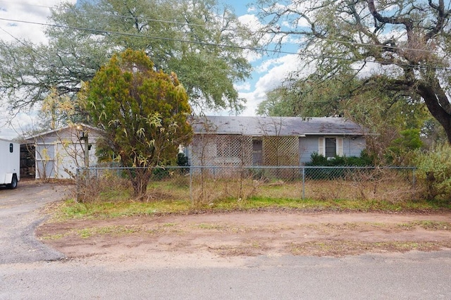 view of front of house