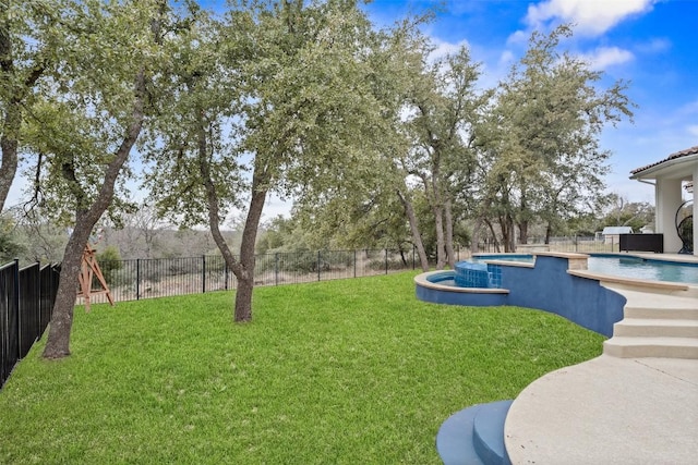 view of yard featuring a pool with hot tub