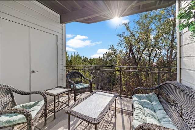 balcony featuring outdoor lounge area