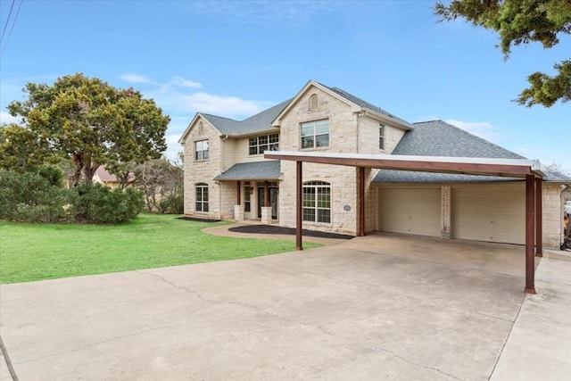 view of front facade featuring a garage and a front lawn