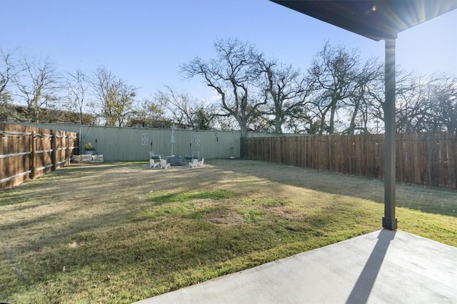 view of yard with a patio area