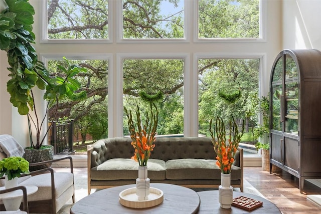 view of sunroom / solarium