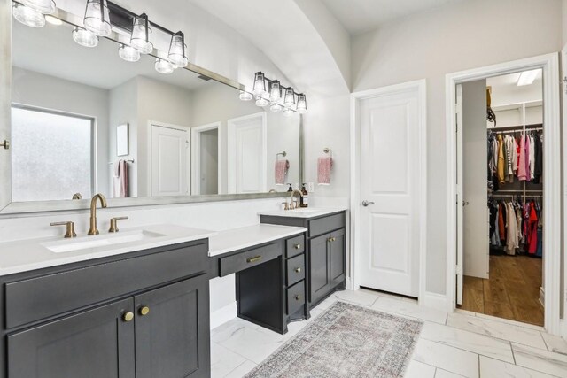 bathroom with vanity