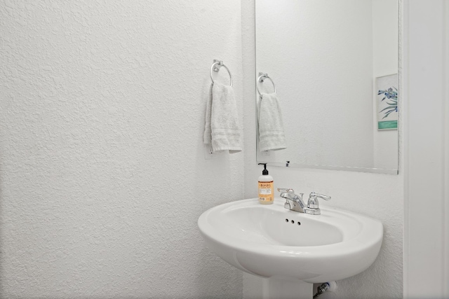 bathroom with sink