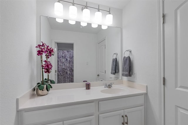 19405 Colgin Dr, Pflugerville, TX 78660 - full bath featuring vanity