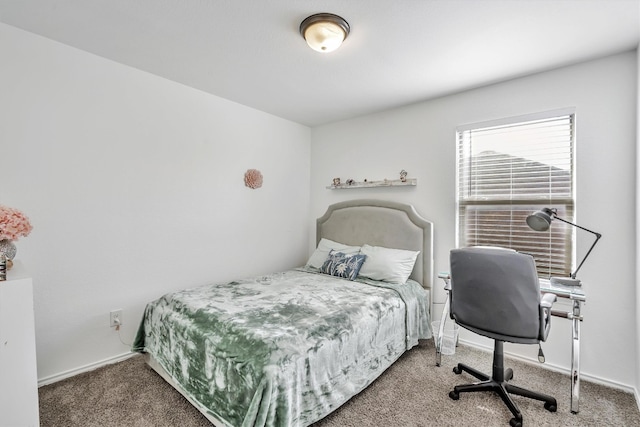 bedroom featuring carpet floors