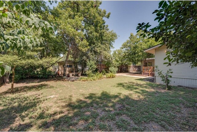 1405 Brentwood St, Austin, TX 78757 - view of yard